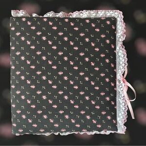 👛 (ANY 2/$30) 2” RING BINDER,  HANDMADE Floral Motif Cloth & Lace Cover, Ties